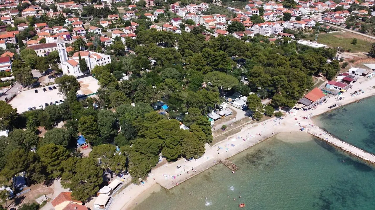 Hotel Kamp Dardin Sveti Filip i Jakov
